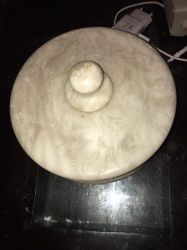 بونبونيرة تحبه رخام منقول عليها نقوش هاند ميد