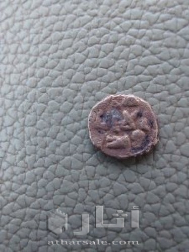 لاهل الخبره وجدة  هذه بعد تنظيف ..هل هيا عمله وتعود لمن ...ذهب مخلوط نحاس