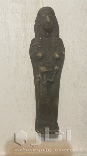 تمثال فرعوني