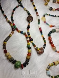 قلادات تعود لقوم ٢٠٠٠ عام 3