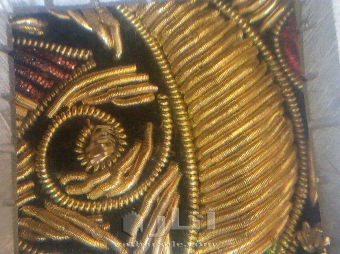 سجاد كشميري يدوي بخيوط الذهب والاحجار الكريمة