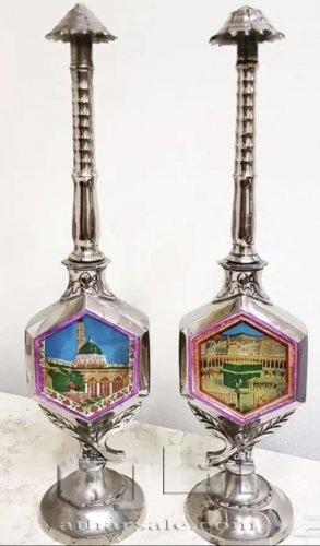 من النوادر مرشات الورد عليها صور مكة والمدينة