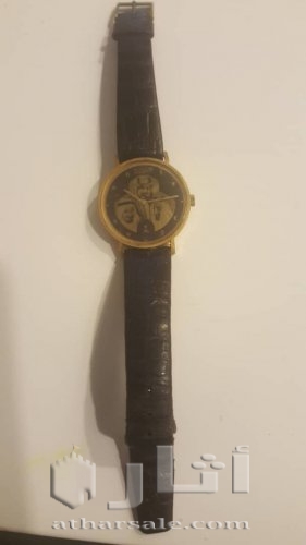 ساعة يعود تاريخ تصنيعها إلى الخمسينات من القرن الماضي