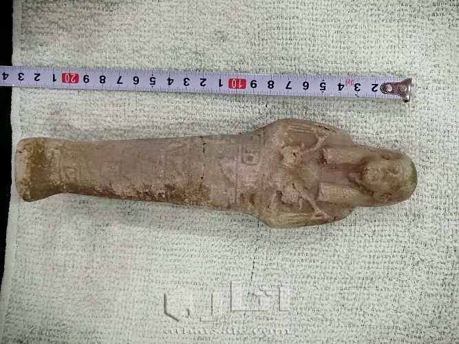 تمثال فرعوني