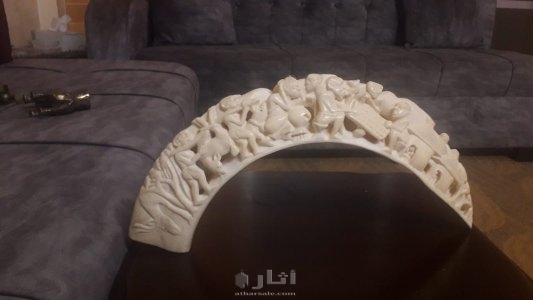 مجموعة تحف قديمة من العاج و النحاس 4