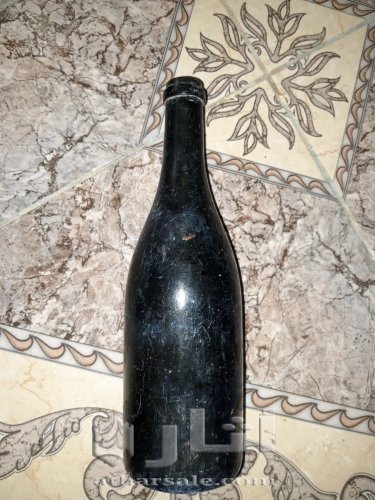 زجاجات قديمة