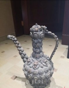 ابريق أثري قديم 4