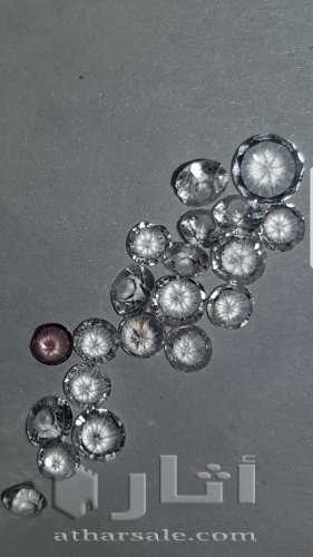 احجار الماس طبيعية