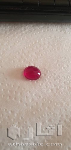 ياقوت احمر دم حمام 5 قيراط