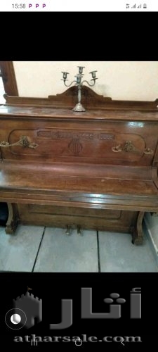 بيانو قديم منذ سنة 1875