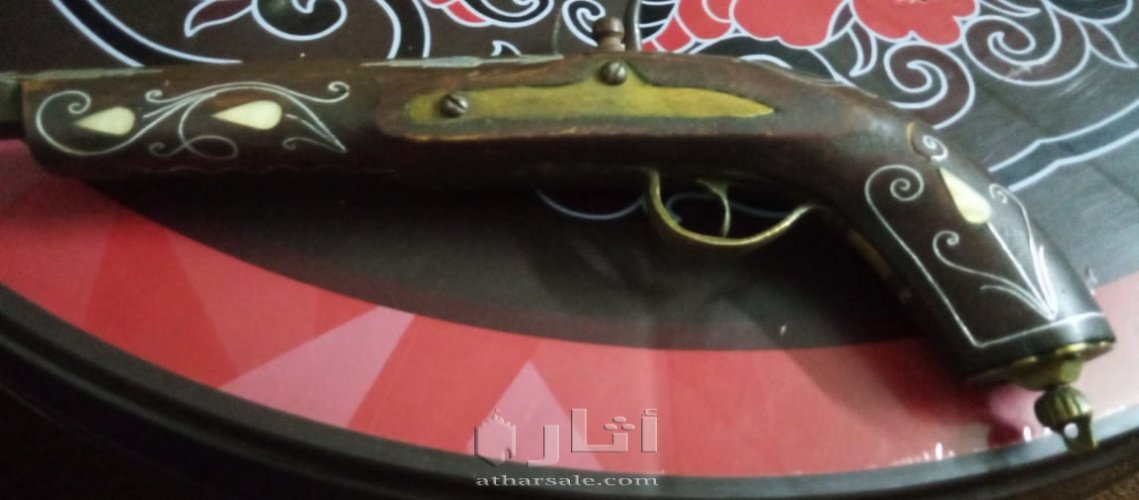 مسدس عثماني قديم من الخشب مطعم بالفضه
