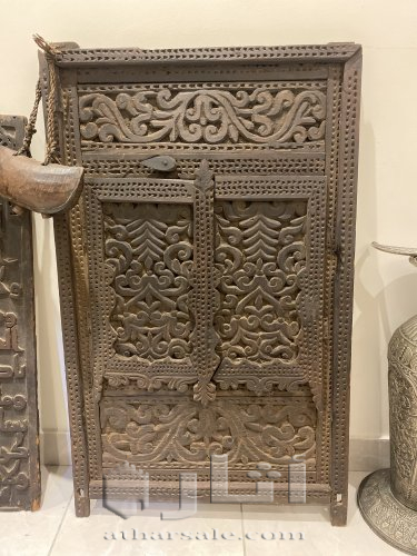 للبيع مقتنيات اثرية و قديمة جداً