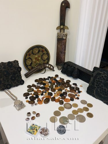 للبيع مقتنيات اثرية و قديمة جداً