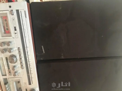 مسجل استريو خشبي قديم مع 2 سماعات 3