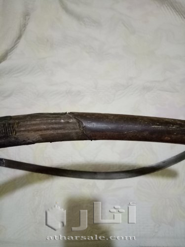 سيف قديم جداً