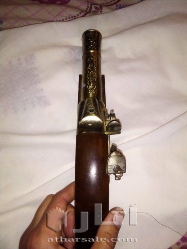 ولاعه أثرية ناذره وقديمه من سنة 1718