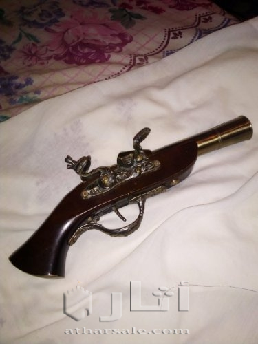 ولاعه أثرية ناذره وقديمه من سنة 1718