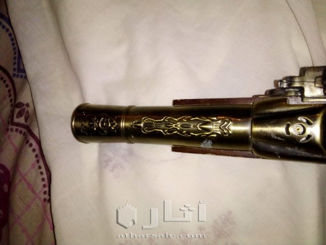 ولاعه أثرية ناذره وقديمه من سنة 1718