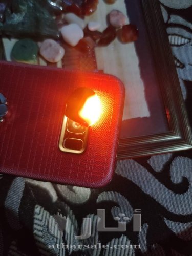 لوحة فنية قديمة و أحجار كريمة