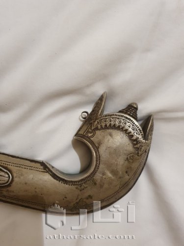 سيف يمني قديم