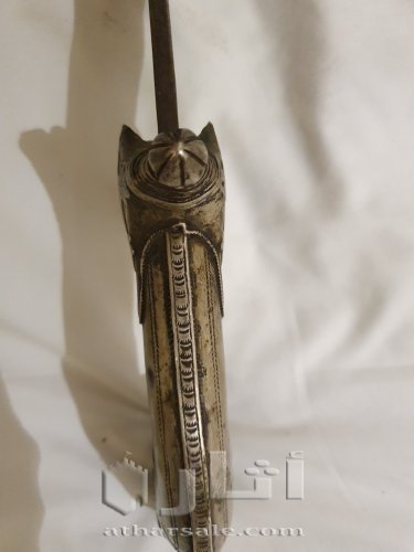 سيف يمني قديم