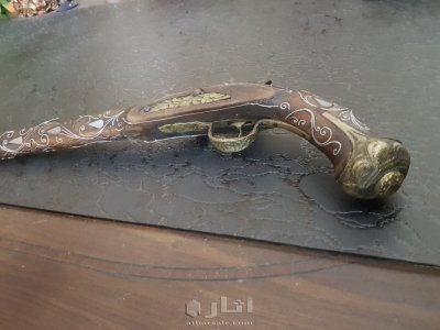 مسدس أثري جميل