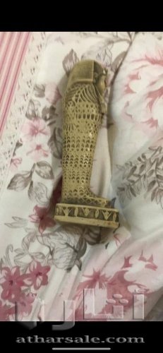 تمثال فرعوني امون ٣ حجر كريم