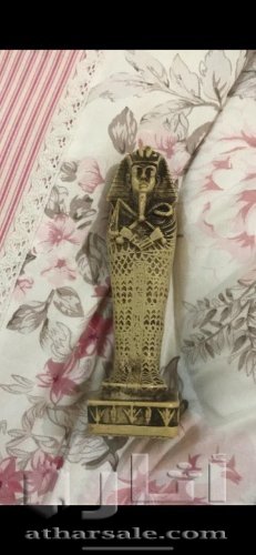 تمثال فرعوني امون ٣ حجر كريم