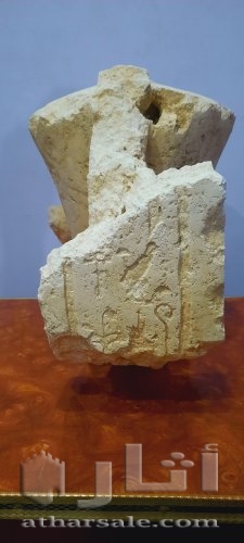 تمثال لملك فرعوني