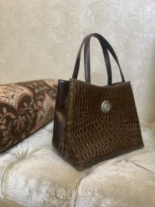 شنطة ڤرزاتشي 2