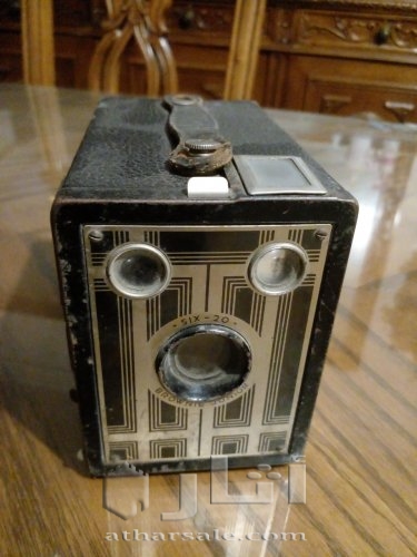 اثنين كاميرا كوداك من مائه