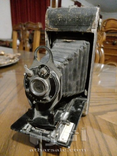 اثنين كاميرا كوداك من مائه