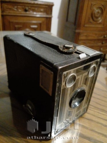 اثنين كاميرا كوداك من مائه