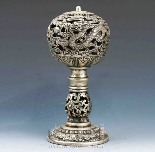 مزهرية قديمه نحاسية