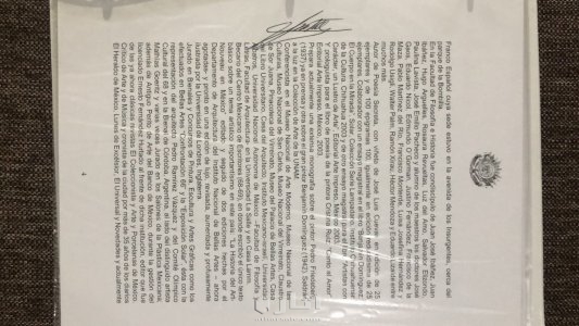 ريمديوس فارو رسام اسباني عالمي ولوحاته مشهوره عالميا ولد في اسبنيا وعاشفي المكسيك لد عام ١٩٠٨ ومات عم ١٩٦٣ ولوحاته تصنف بالمراتب الاولي عالميا 5