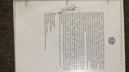 ريمديوس فارو رسام اسباني عالمي ولوحاته مشهوره عالميا ولد في اسبنيا وعاشفي المكسيك لد عام ١٩٠٨ ومات عم ١٩٦٣ ولوحاته تصنف بالمراتب الاولي عالميا 3