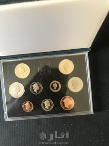 عملة انجليزية صدرت بمناسبة عيد ميلاد الملكة إليزابيث سنة ١٩٨٨