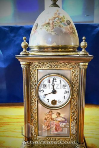 Old Germany o'clock over 100 Years old