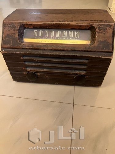 راديو قديم امريكي  انتاج 1946 ماركة RCA