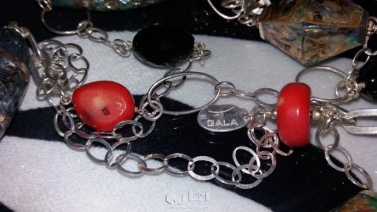 عقد فضه وصدف وشعاب مرجان 4