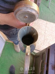 دلة قهوه نحاس عمرها فوق ١٢٠ سنه