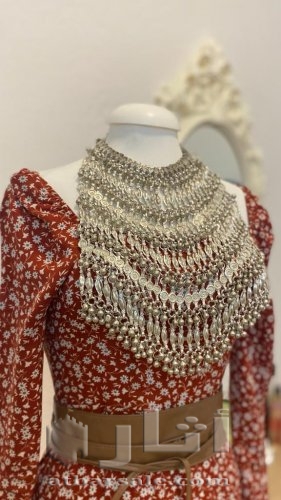 حلي مجوهرات فضيه