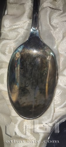 مجموعة فضية من الترات القديم