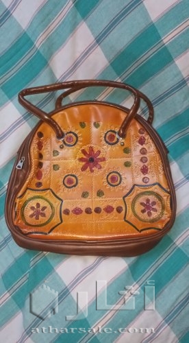 شنطه جلد قديمه 50سنه جديدة كرت