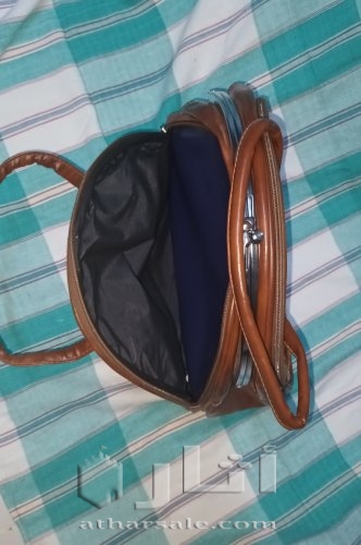 شنطه جلد قديمه 50سنه جديدة كرت