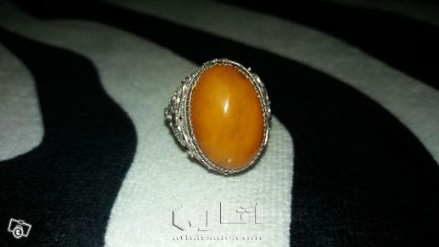 خاتم فضه عليه حجر عنبر كهرب كهرمان