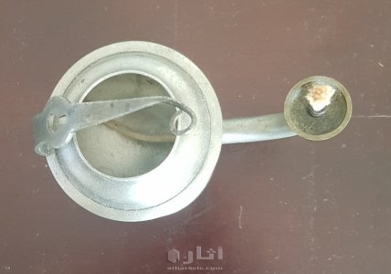 تحفة معدنية قديمة رائعة صناعة سويسرية.. 6