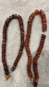 قلايد قديمة من احجار كريمة 3