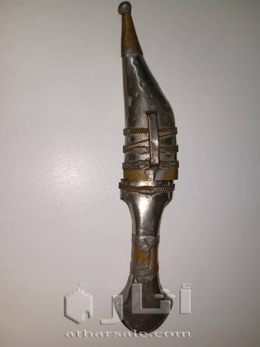 خنجر تراثي قديم