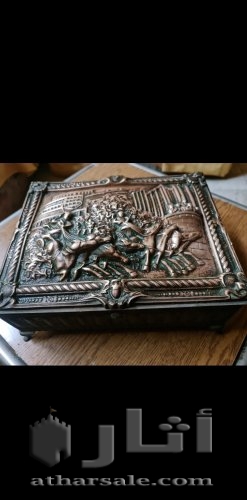 شكمجية او صندوق مجوهرات قديم